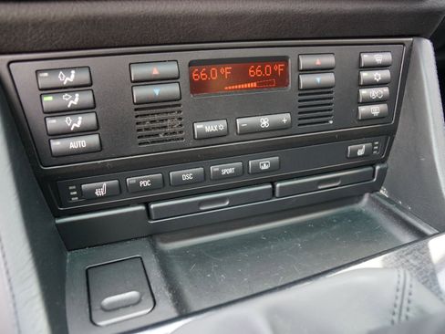 Used 2003 BMW M5 RWD image 28