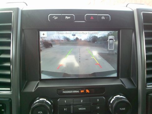 Used 2019 Ford F150 XLT image 17