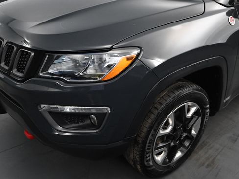 Used 2018 Jeep Compass Trailhawk image 10