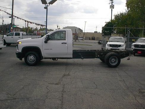 Used 2021 Chevrolet Silverado 3500 W/T image 7