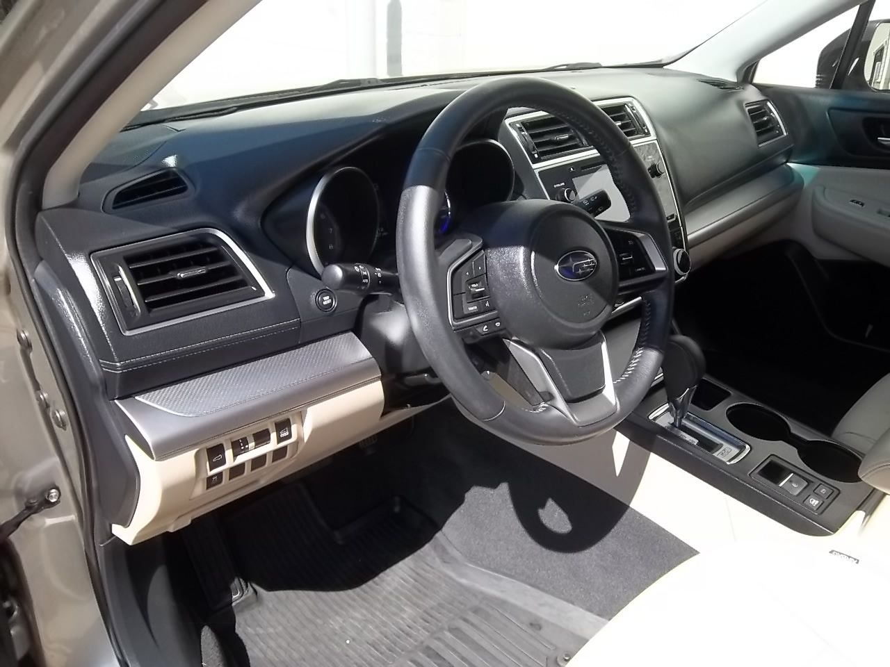 Used 2018 Subaru Outback 2.5i Premium AWD/4WD image 21