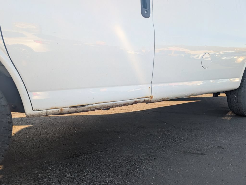 Used 2013 Chevrolet Express 2500 RWD image 6