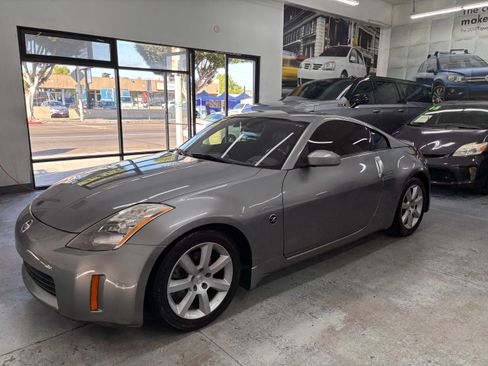 Used 2003 Nissan 350Z image 9
