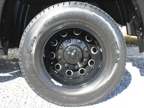 Used 2023 RAM 3500 Limited image 18