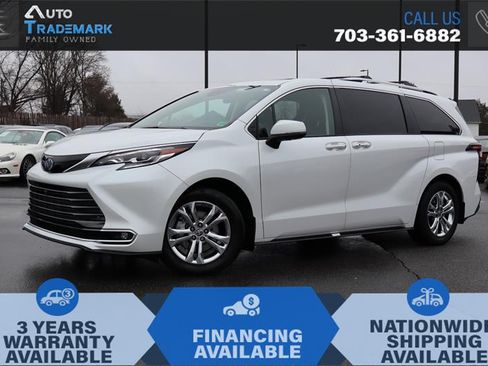 Used 2024 Toyota Sienna Platinum image 1