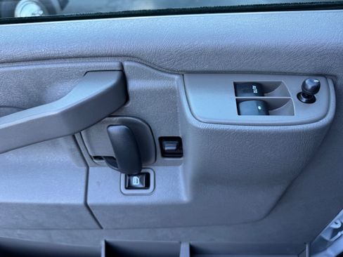 Used 2019 Chevrolet Express 2500 image 14