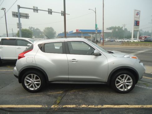 Used 2014 Nissan Juke AWD S image 6