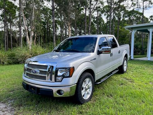 Used 2010 Ford F150 Lariat image 1