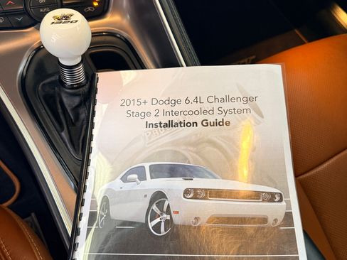 Used 2019 Dodge Challenger R/T Scat Pack Widebody RWD image 4