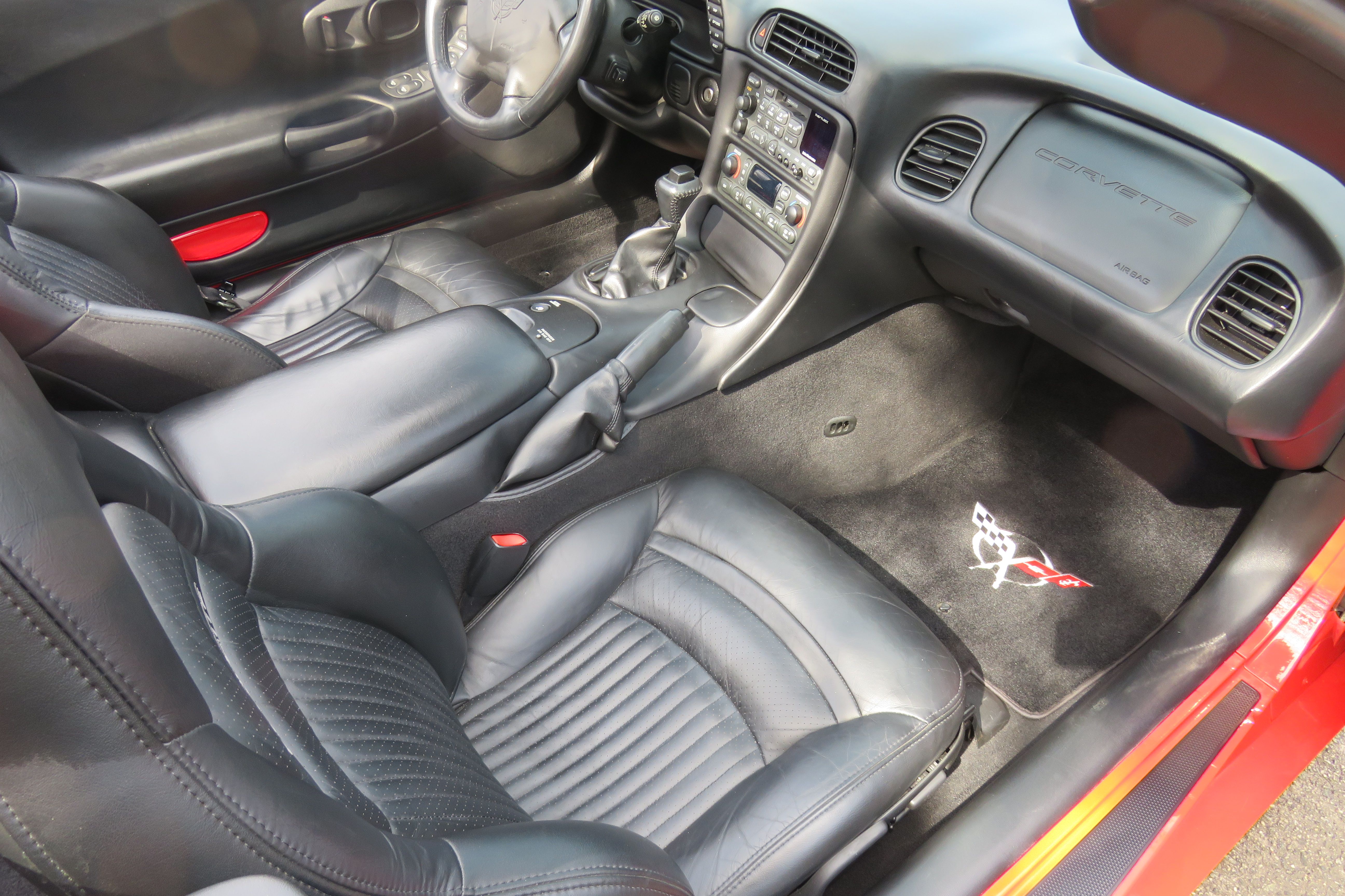 Used 2003 Chevrolet Corvette Convertible RWD image 19