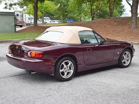 Used 2000 MAZDA MX-5 Miata Special Edition image 11