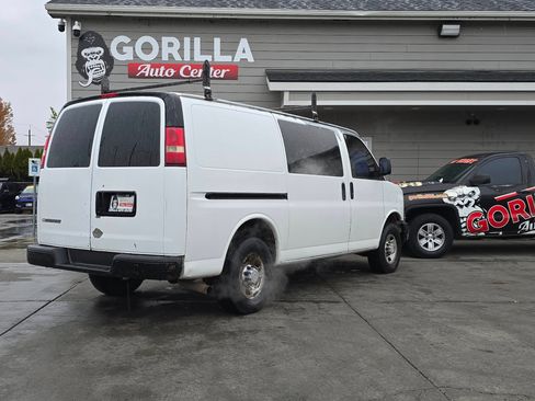 Used 2007 Chevrolet Express 3500 image 7