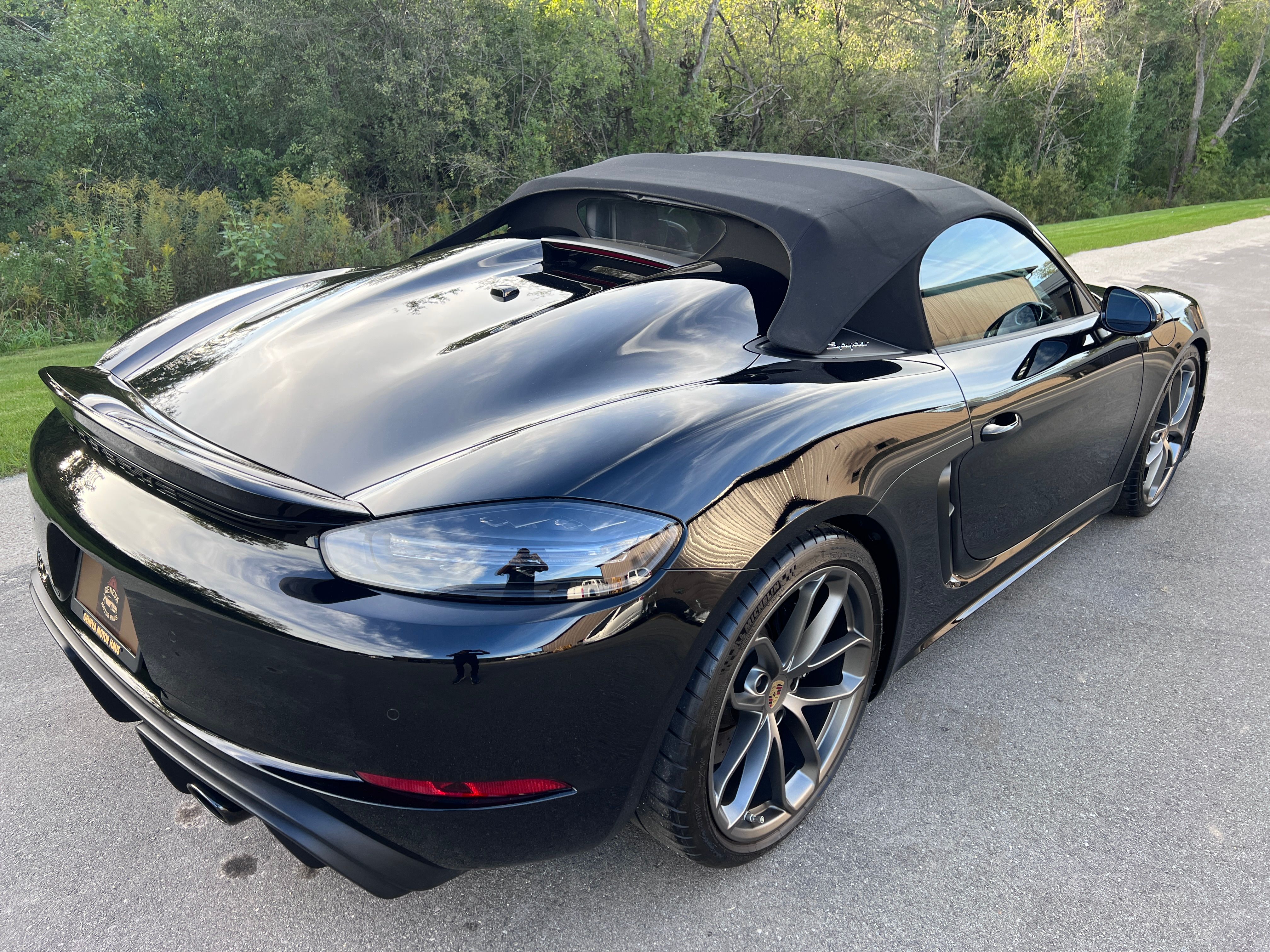 Used 2021 Porsche 718 Boxster Spyder RWD image 17