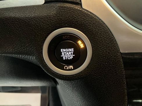 Used 2021 Chrysler 300 Touring image 14