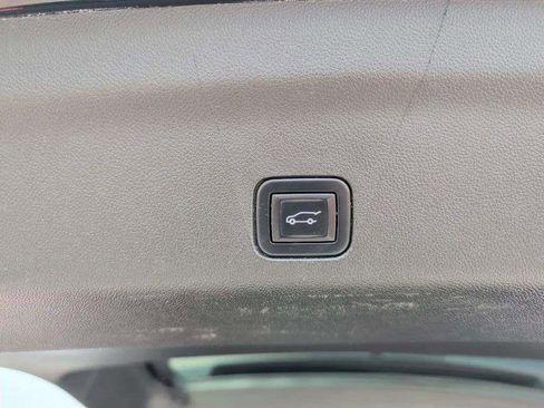 Used 2022 GMC Yukon XL SLT image 20