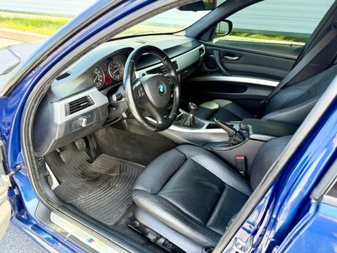 Used 2010 BMW 335i xDrive Sedan AWD/4WD image 12