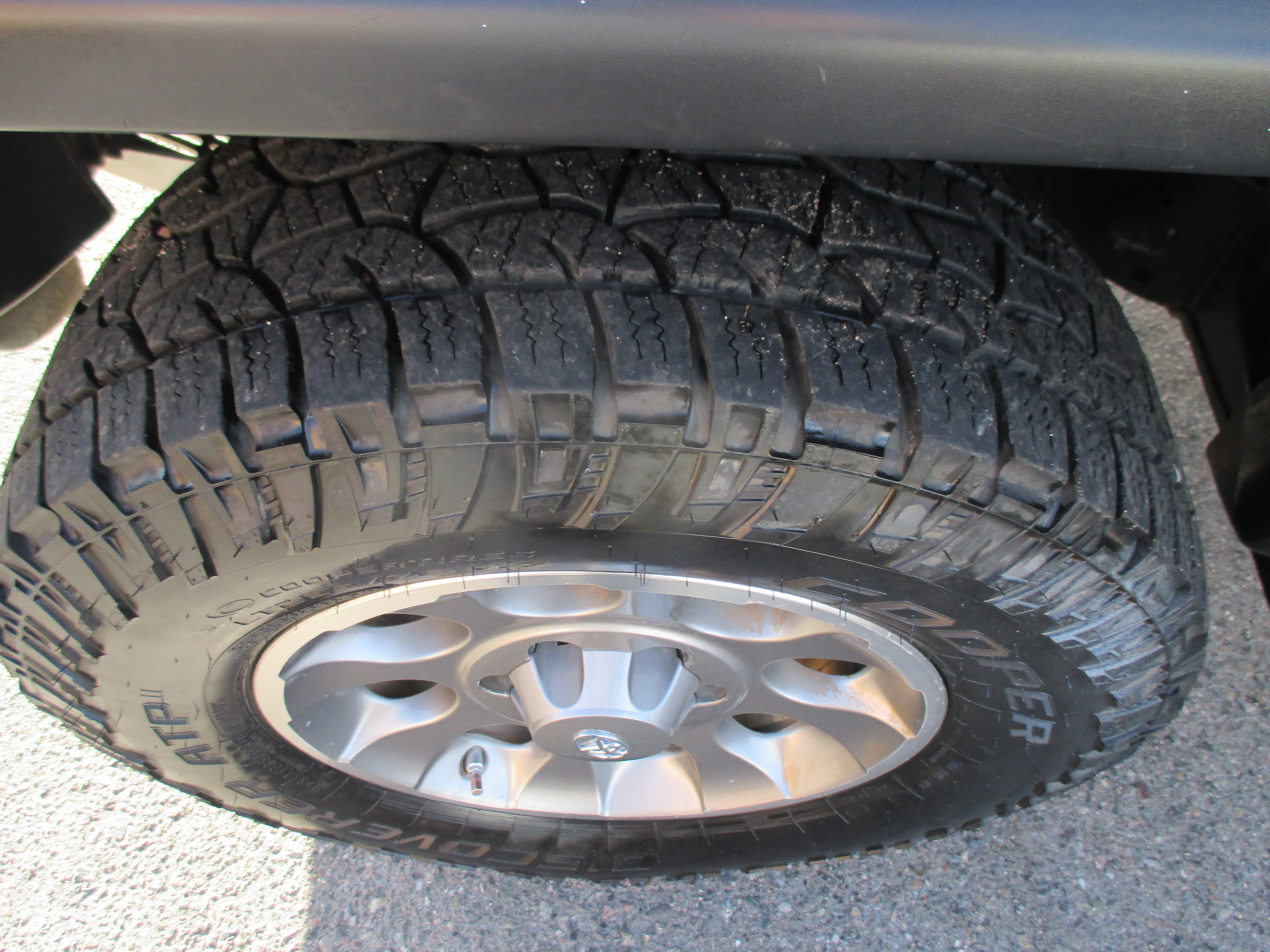 Used 2012 Toyota FJ Cruiser 4WD w/ Upgrade & Convenience image 21