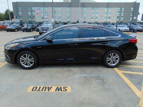 Used 2016 Hyundai Sonata SE image 5