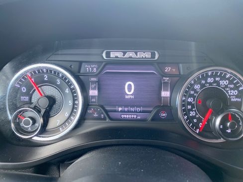 Used 2019 RAM 1500 Big Horn image 9