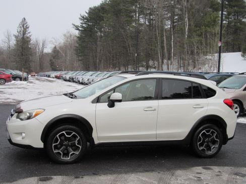 Used 2014 Subaru XV Crosstrek 2.0i Premium image 3