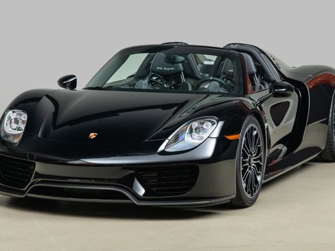 Used 2015 Porsche 918 Spyder AWD/4WD image 14