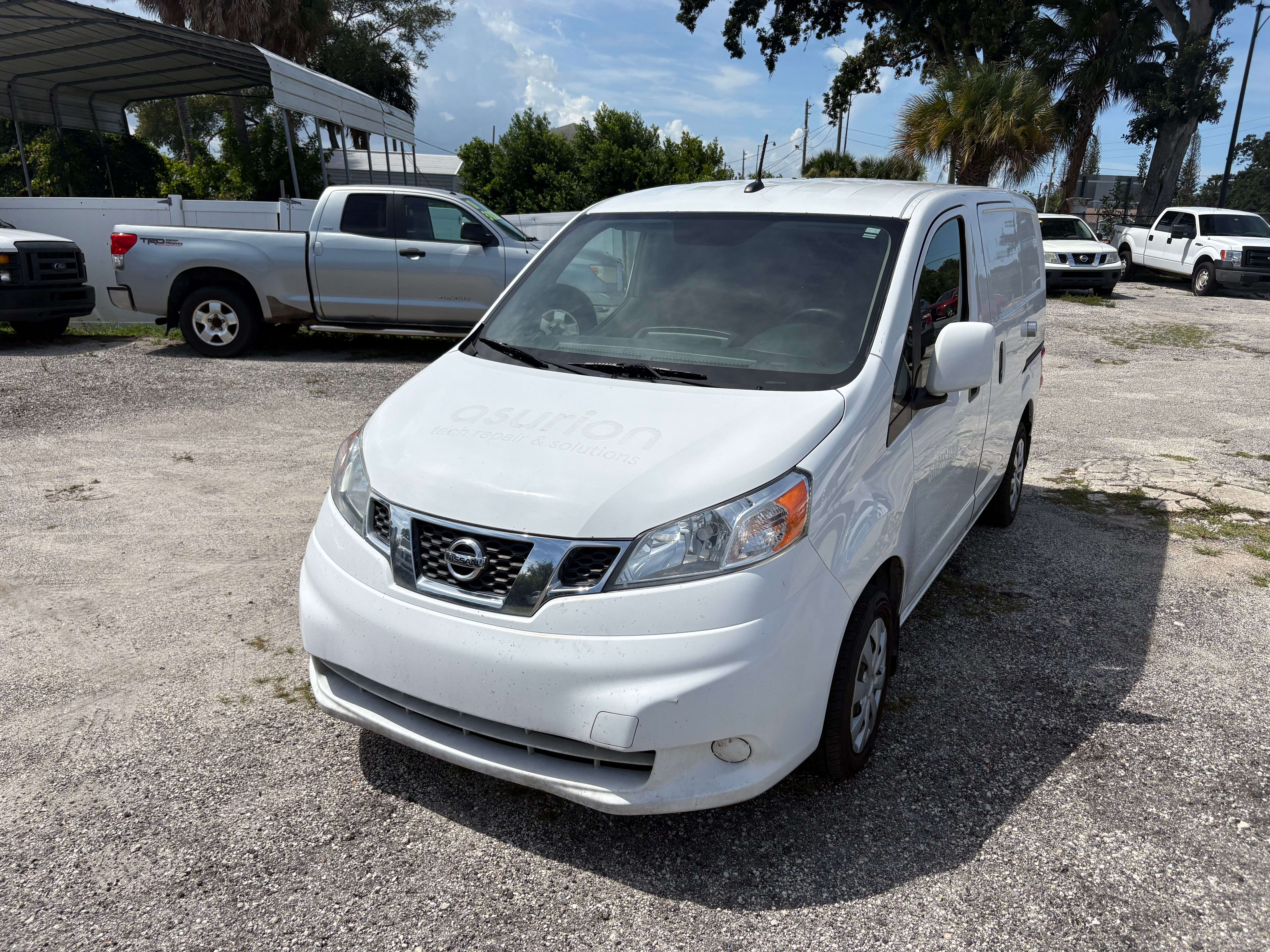 Used 2020 Nissan NV200 S FWD image 1