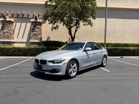 Used 2015 BMW 328i Sedan RWD image 3