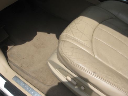 Used 2010 Buick Enclave AWD CXL image 9