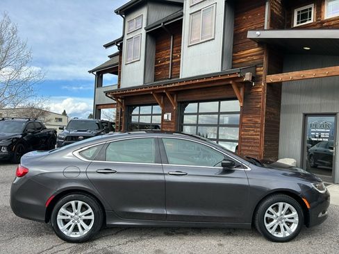 Used 2015 Chrysler 200 Limited image 3