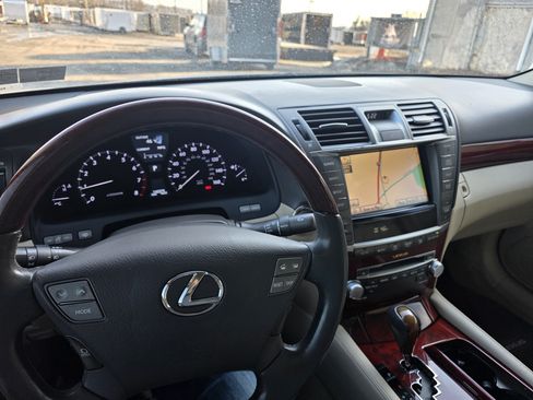Used 2012 Lexus LS 460 image 15