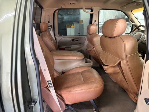 Used 2002 Ford F150 4x4 King Ranch image 12