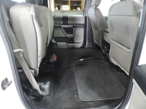 Used 2018 Ford F150 XLT image 31