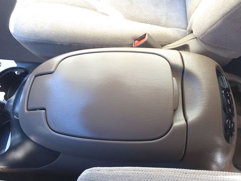 Used 2004 Toyota Sequoia SR5 image 20