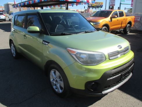 Used 2017 Kia Soul ! image 13