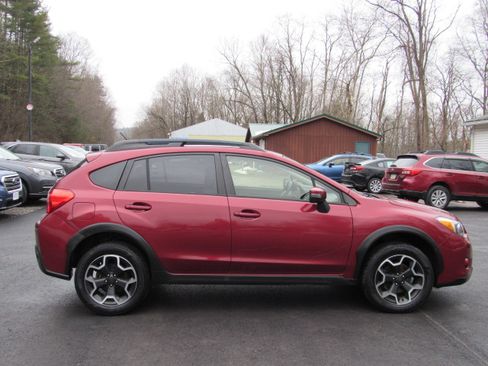 Used 2015 Subaru XV Crosstrek 2.0i Limited image 9