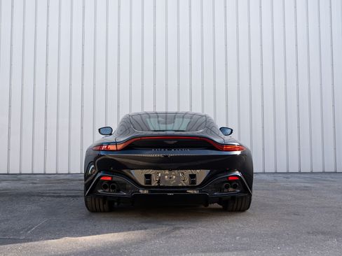 Used 2022 Aston Martin V8 Vantage image 7