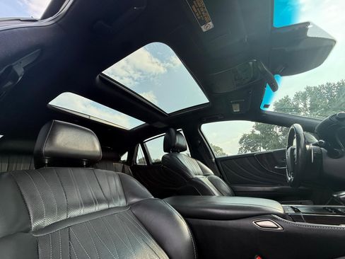 Used 2018 Lexus LS 500 AWD image 18