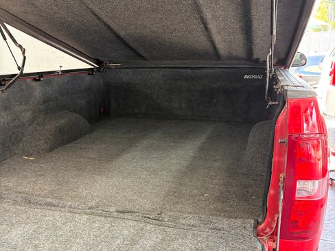 Used 2012 Chevrolet Silverado 1500 2WD Regular Cab image 16