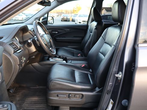 Used 2016 Honda Pilot Touring image 13