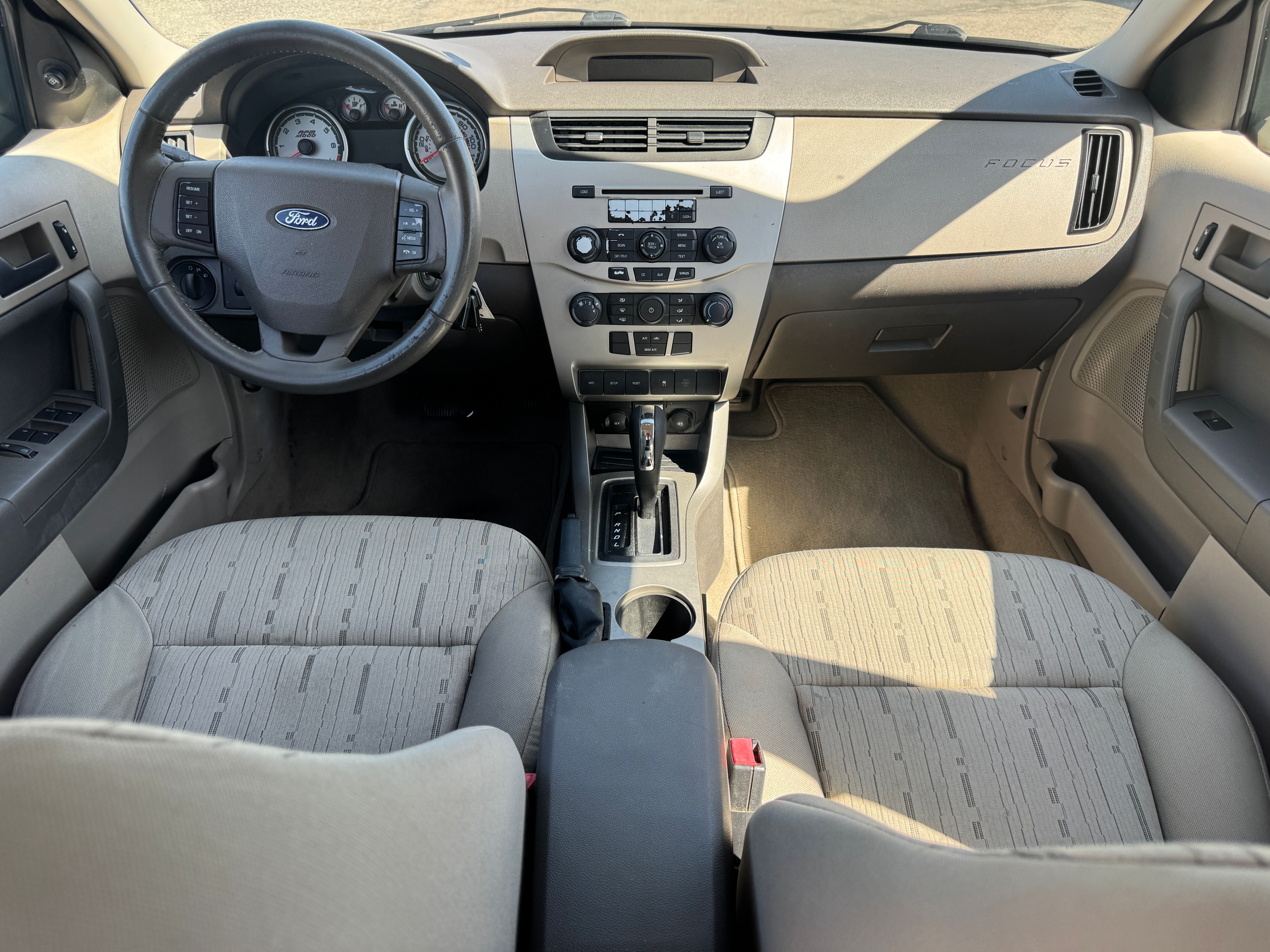 Used 2010 Ford Focus SE Sedan FWD image 20
