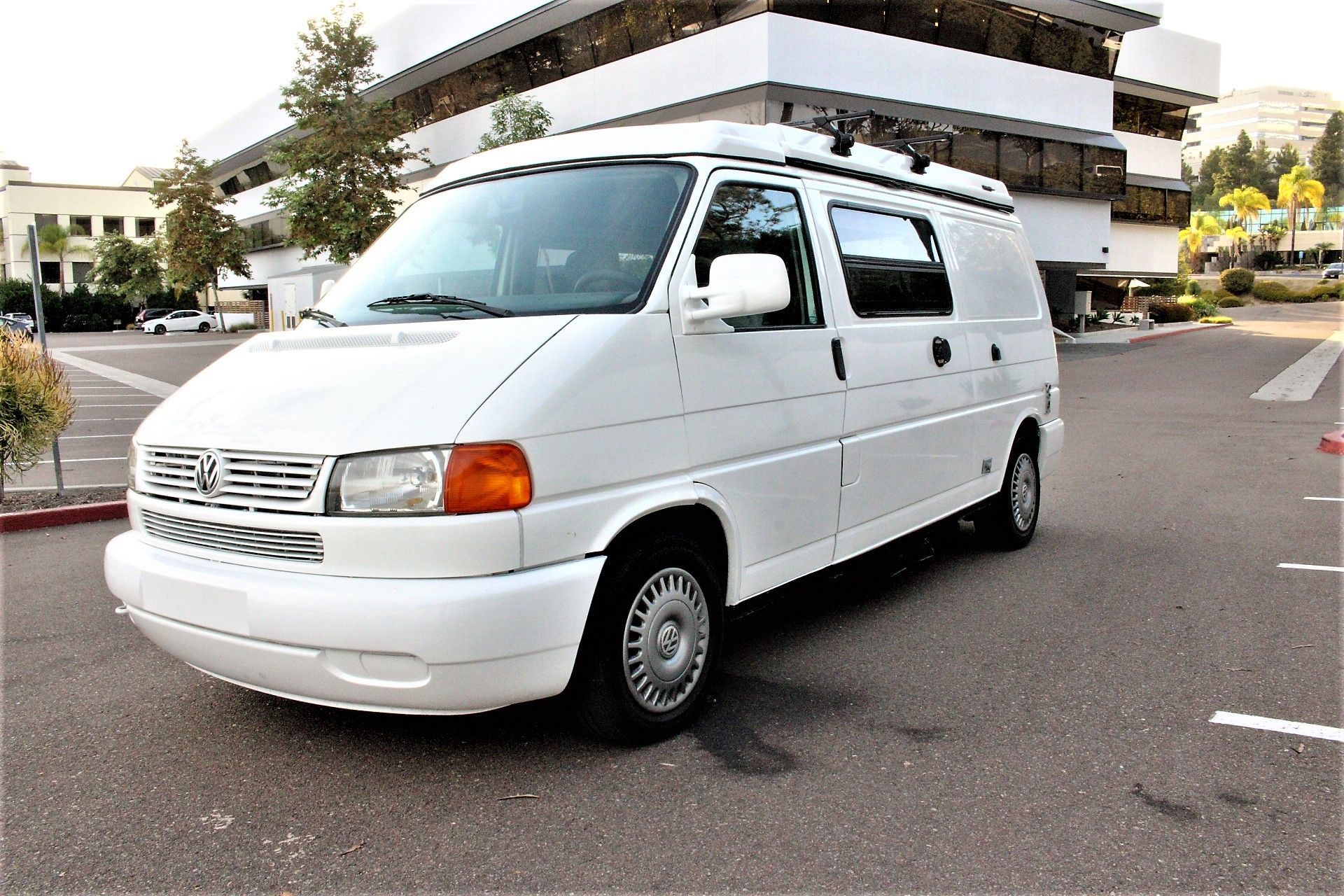 Used 1997 Volkswagen Eurovan Camper FWD image 6