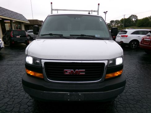 Used 2020 GMC Savana 3500 image 8