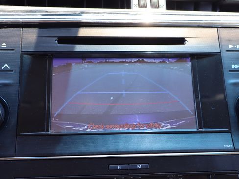 Used 2014 Toyota Avalon XLE FWD image 27