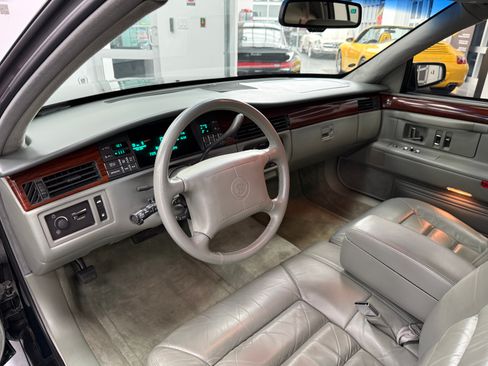 Used 1996 Cadillac De Ville image 18