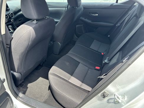 Used 2021 Nissan Sentra SV FWD image 6