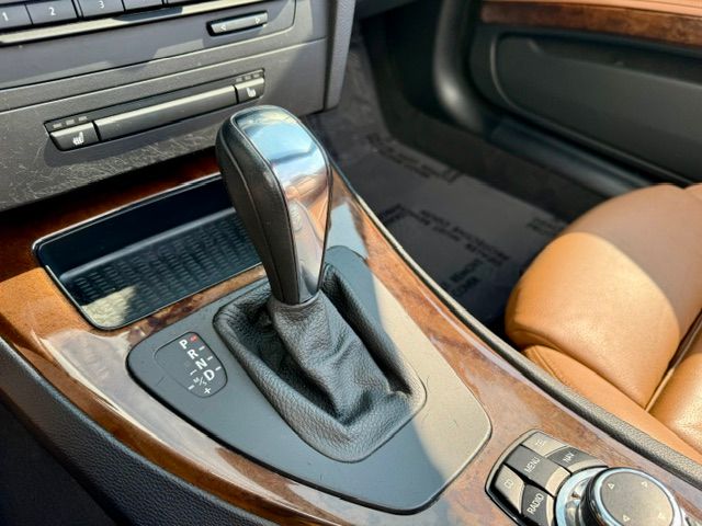 Used 2009 BMW 335i Convertible RWD image 27
