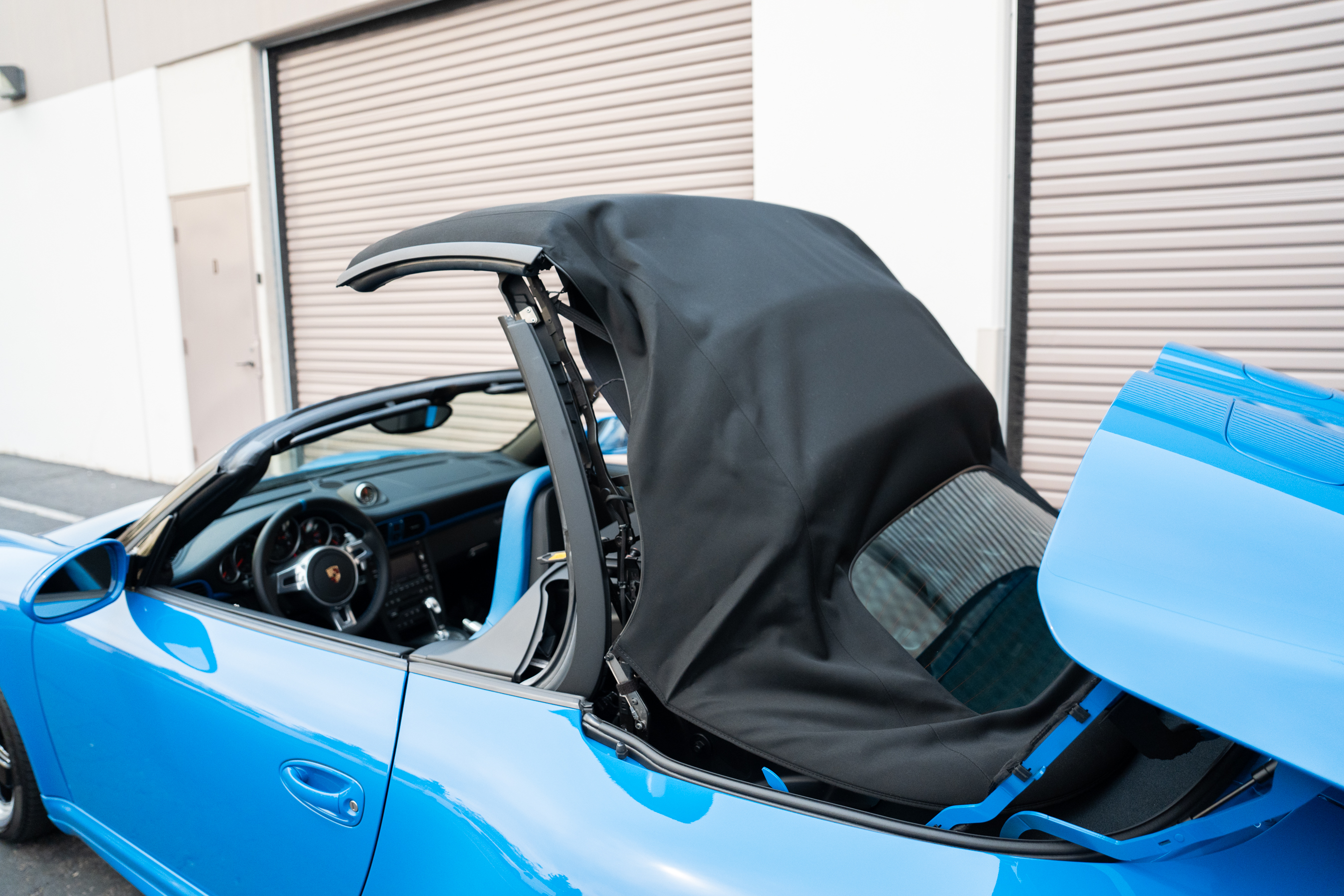 Used 2011 Porsche 911 Speedster RWD image 5
