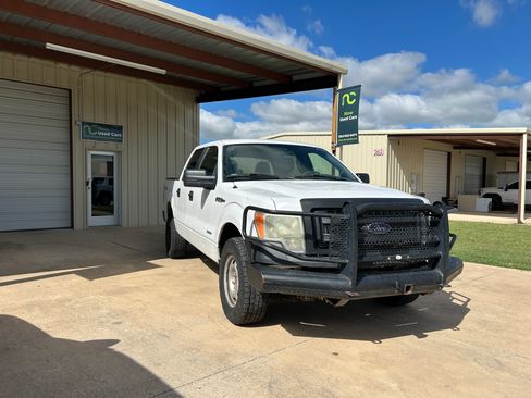 Used 2014 Ford F150 4x4 SuperCrew image 7