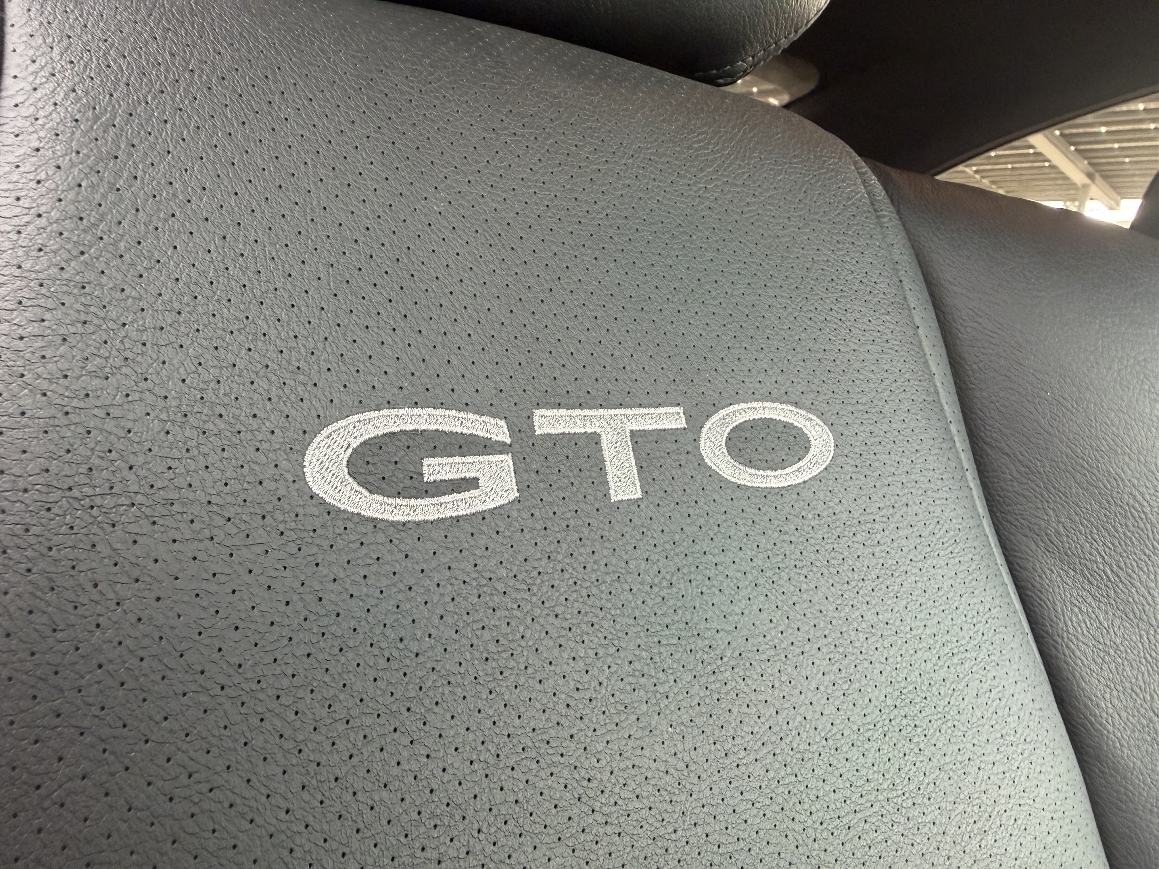 Used 2004 Pontiac GTO UNAVAIL RWD image 26
