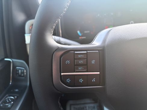 Used 2025 Ford F350 Lariat image 21